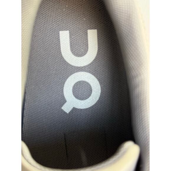 On Women's Cloud 5 Sneakers, Lily/Frost, Purple Size 6.5 Medium US - Picture 8 of 11